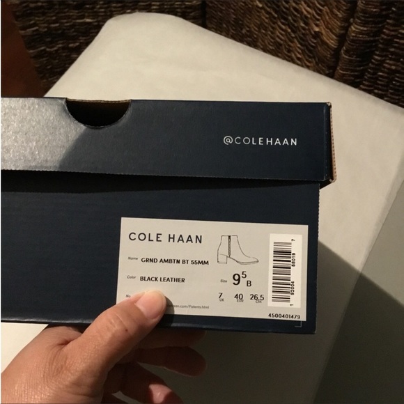 COLE HAAN - Picture 16 of 16